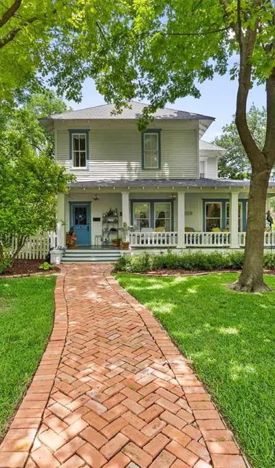 604 W Jefferson Street, Waxahachie TX 75165