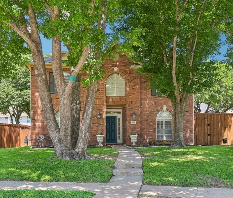 828 Lakeview Court, Coppell TX 75019