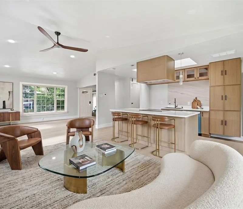8034 Greenhollow, Dallas TX 75240