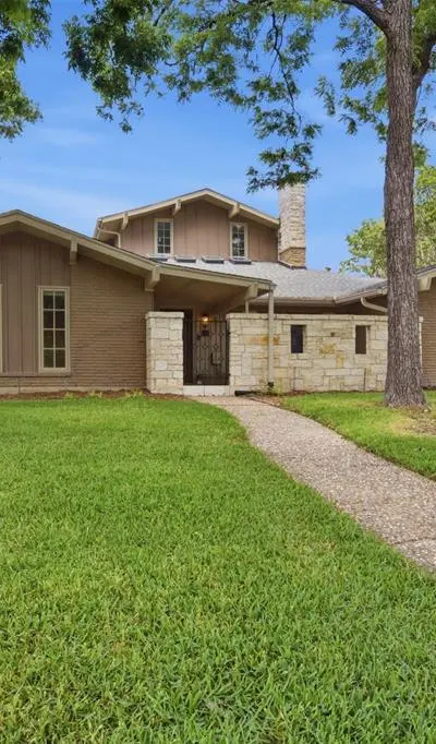3217 Golfing Green, Farmers Branch TX 75234 - Photo 2
