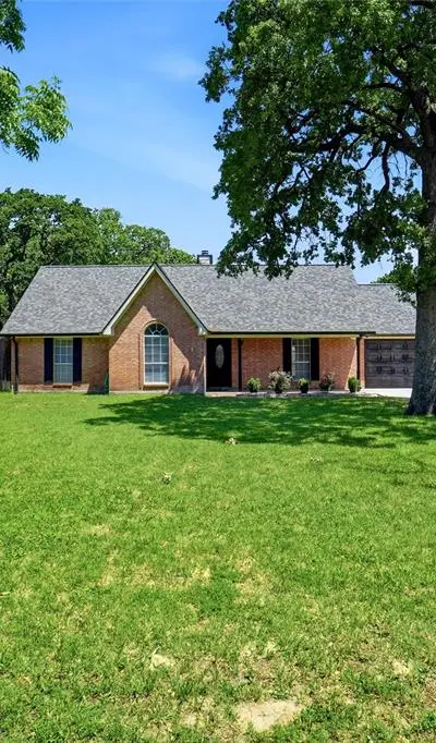 7150 Allyn Drive, Azle TX 76020