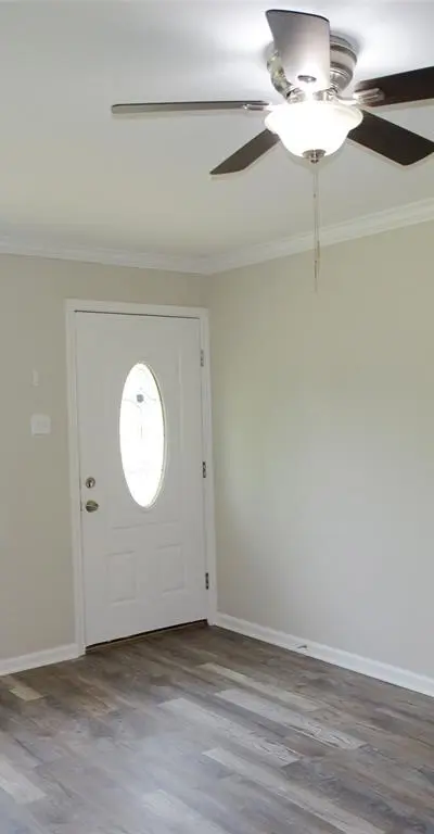 202 E Cober Drive, Grand Prairie TX 75051 - Photo 2