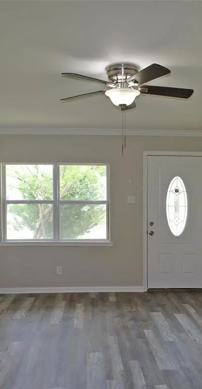 202 E Cober Drive, Grand Prairie TX 75051 - Photo 5