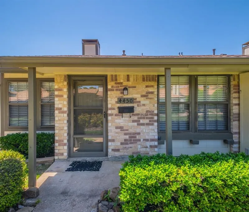 4450 Wind River Lane, Garland TX 75042