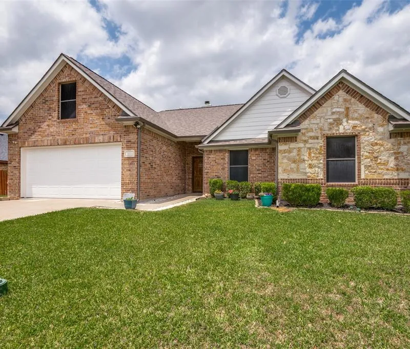 112 Hamblen Boulevard, Palmer TX 75152