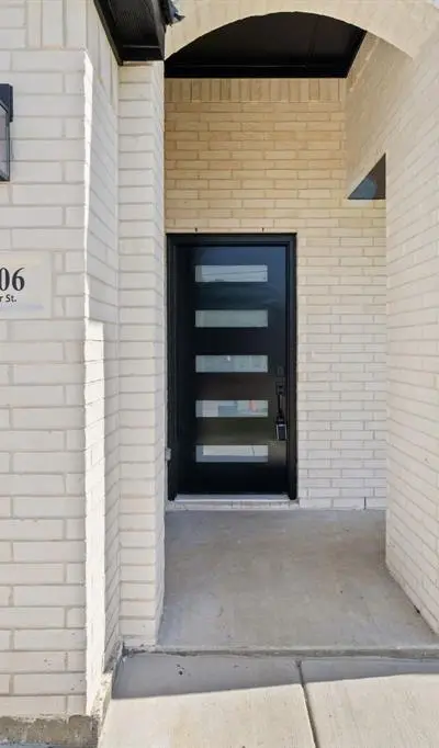 4406 Baylor Street, Fort Worth TX 76119 - Photo 4