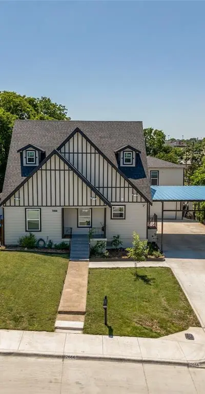 2666 Burton Avenue, Fort Worth TX 76105