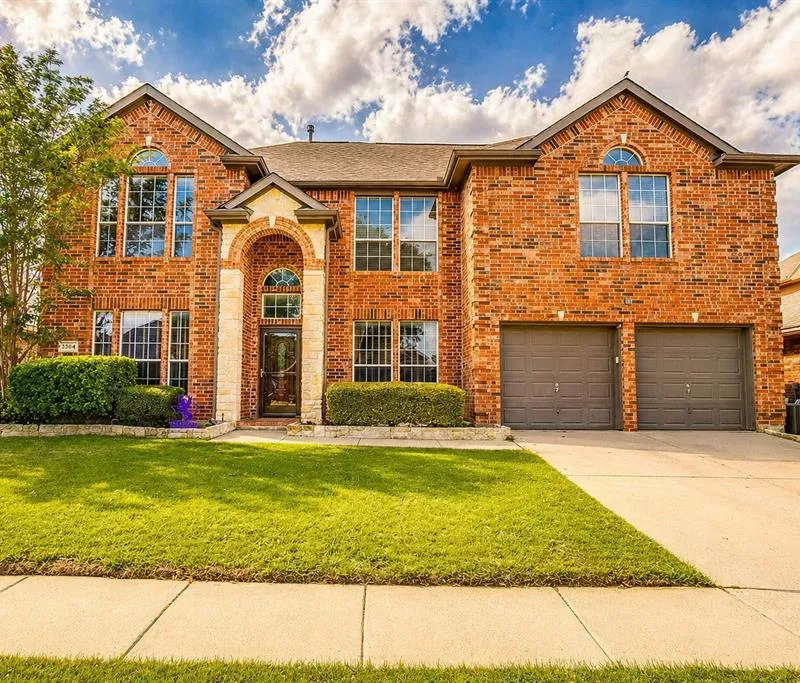 5364 Lake Chelen Drive, Fort Worth TX 76137
