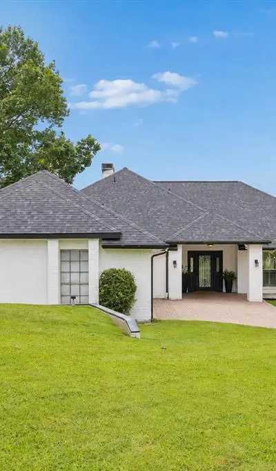 301 Hill Lane, Trophy Club TX 76262