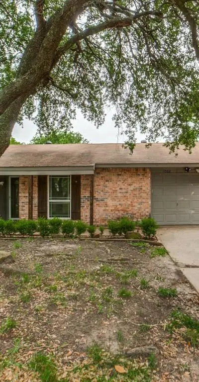 1502 Deepwood Drive, Garland TX 75040