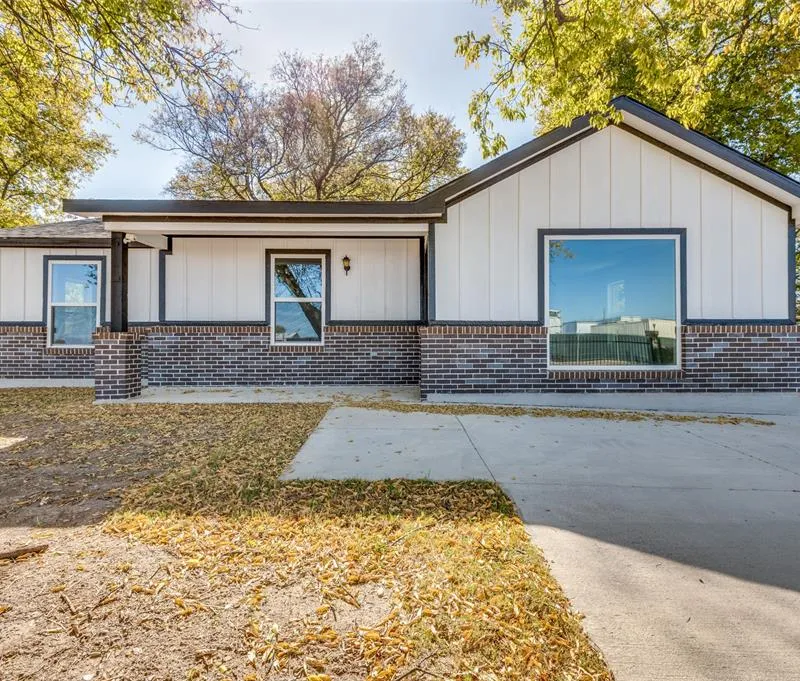 5728 Wilkes Drive, Fort Worth TX 76119