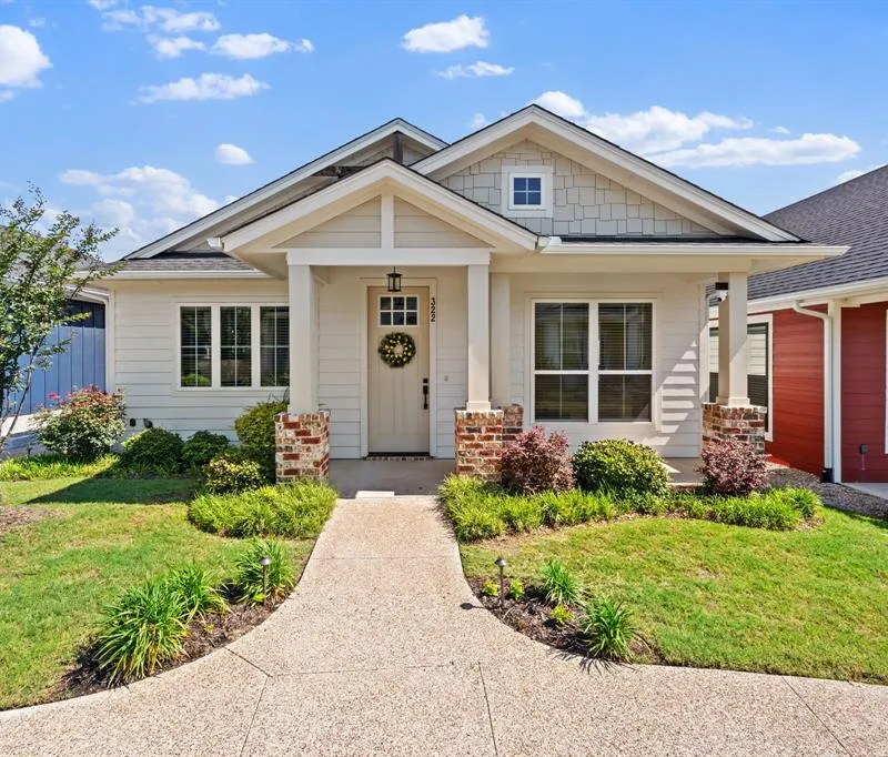 322 Woodside Trail, Waxahachie TX 75165