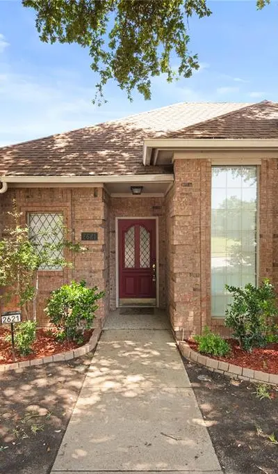 2621 Cummings Drive, Bedford TX 76021