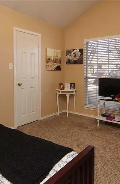 4812 Stetson Drive S, Fort Worth TX 76244 - Photo 5