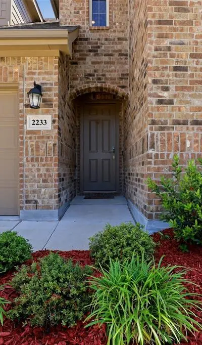 2233 Burning Bush Lane, Waxahachie TX 75167