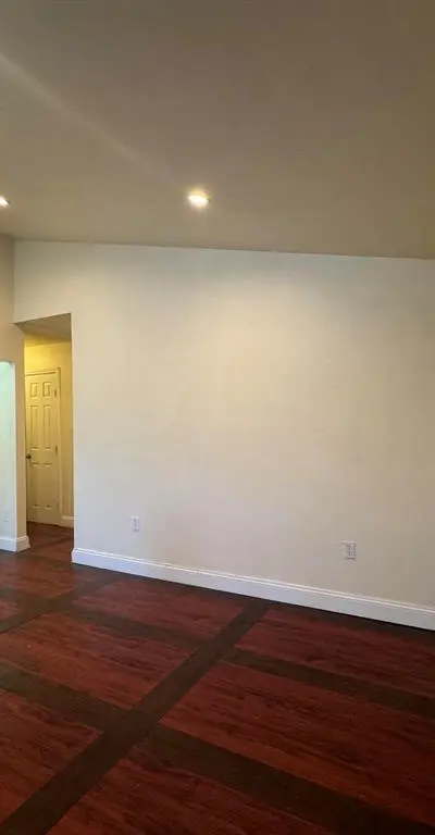3401 Shea Court, Arlington TX 76014 - Photo 2