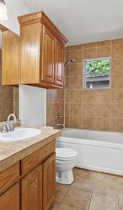 1208 Mill Street, Gainesville TX 76240 - Photo 5
