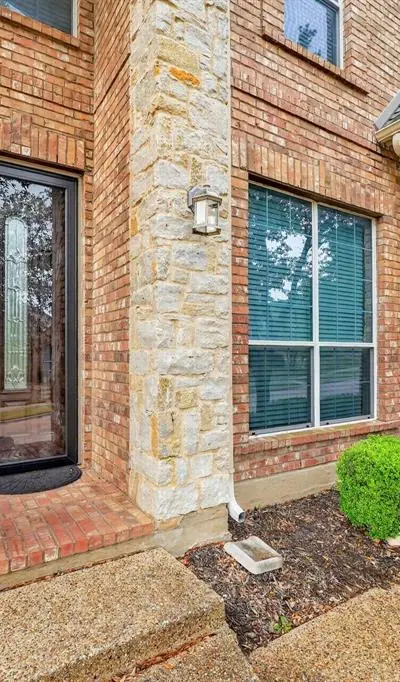 424 Castle Street, DeSoto TX 75115 - Photo 2