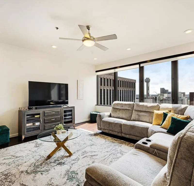 1200 Main Street # 1404, Dallas TX 75202
