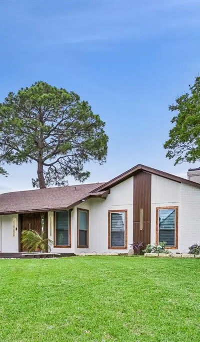 3928 Tacoma Street, Irving TX 75062 - Photo 3