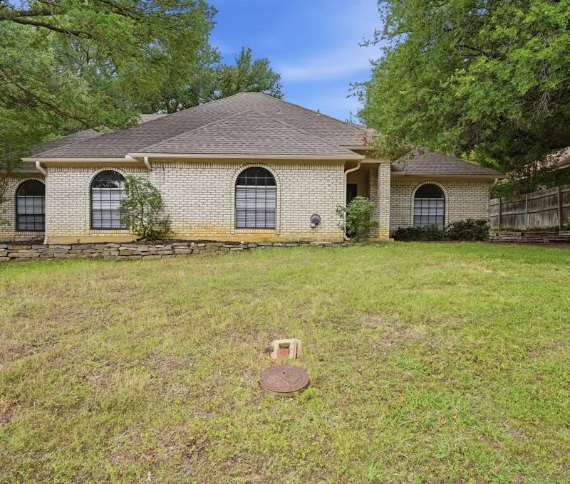 1500 Sandy Creek Drive, Denton TX 76205