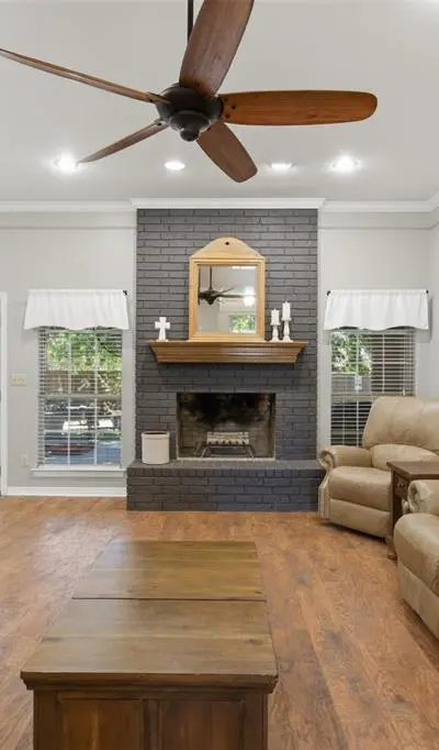 2505 Hillview Court, Denton TX 76209 - Photo 3