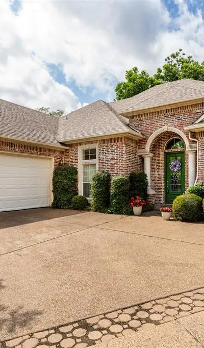 2006 Channing Park Drive, Arlington TX 76013