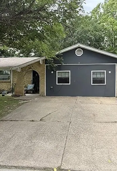 1204 Thannisch Court, Arlington TX 76011