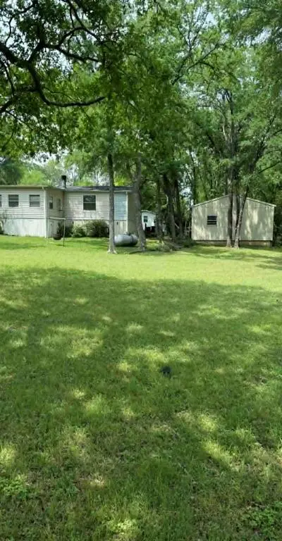 220 Hollyglen Street, Gun Barrel City TX 75156 - Photo 2