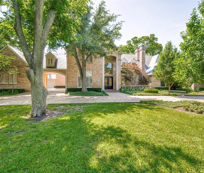 10445 Strait Lane, Dallas TX 75229