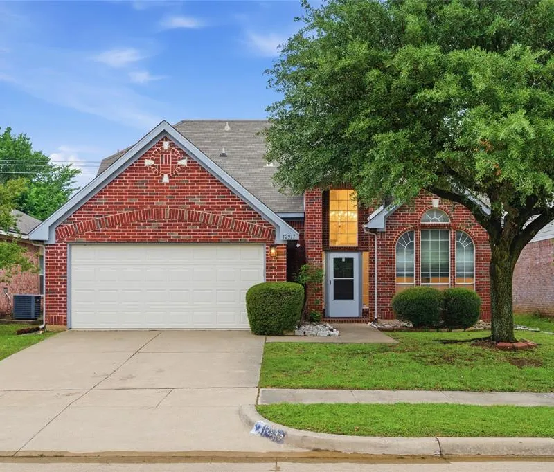 12917 Honey Locust Circle, Fort Worth TX 76040