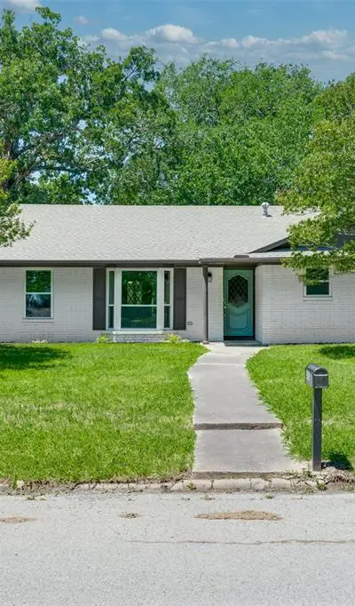 3011 Tanglewood Drive, Commerce TX 75428