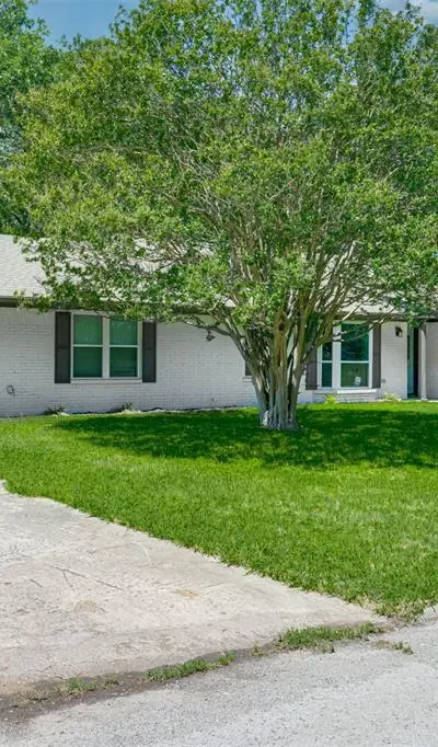 3011 Tanglewood Drive, Commerce TX 75428 - Photo 2