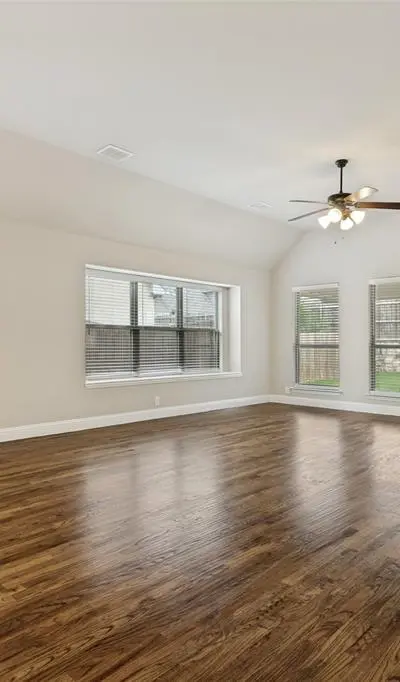 212 PROVIDENCE Drive, Van Alstyne TX 75495 - Photo 5