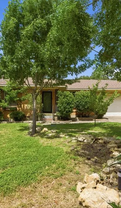 2703 Robinwood Lane, Denton TX 76209 - Photo 3
