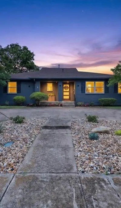 3330 Sharpview Lane, Dallas TX 75228 - Photo 2