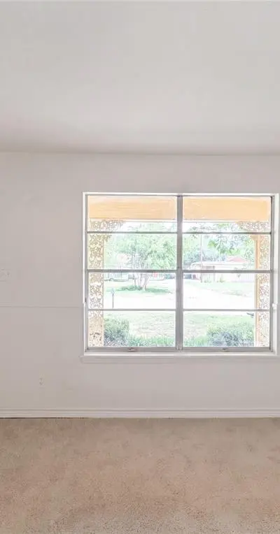205 W Decatur Street, Chico TX 76431 - Photo 3