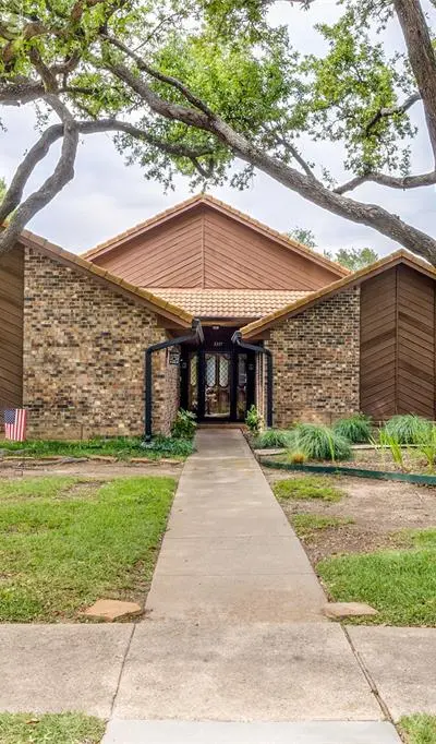 3317 Highland Meadow Drive, Farmers Branch TX 75234