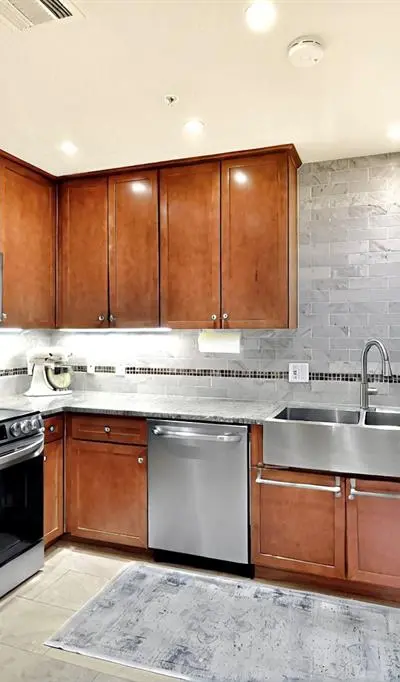 330 Las Colinas Boulevard E # 602, Irving TX 75039 - Photo 3
