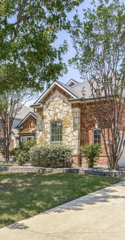 10405 Panks Court, Rowlett TX 75089 - Photo 2