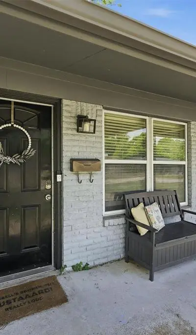 109 N Hickory Avenue, Denison TX 75020 - Photo 4