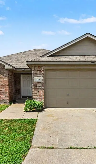 138 Kings Way Drive, Rhome TX 76078