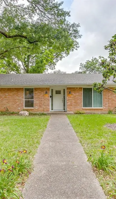 4000 Sundown Drive, Benbrook TX 76116