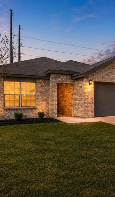 144 Barbwire Way, Newark TX 76071
