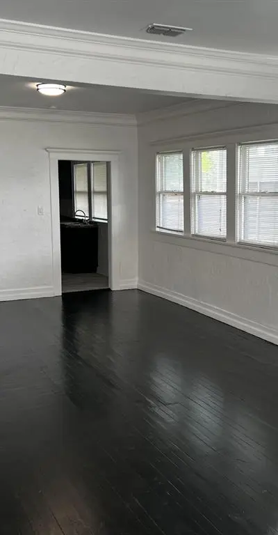 917 N Windomere Avenue, Dallas TX 75208 - Photo 3