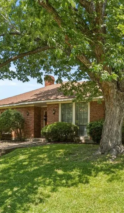 1601 Fairway Circle, Garland TX 75043 - Photo 2