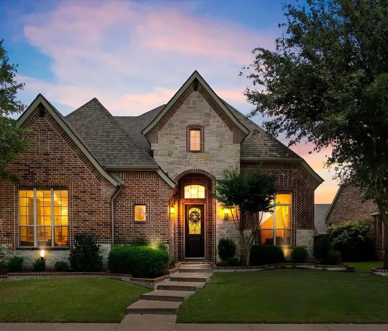 665 Featherstone Drive, Rockwall TX 75087