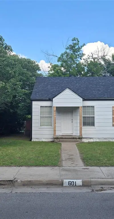 601 S Rusk Street, Weatherford TX 76086 - Photo 2