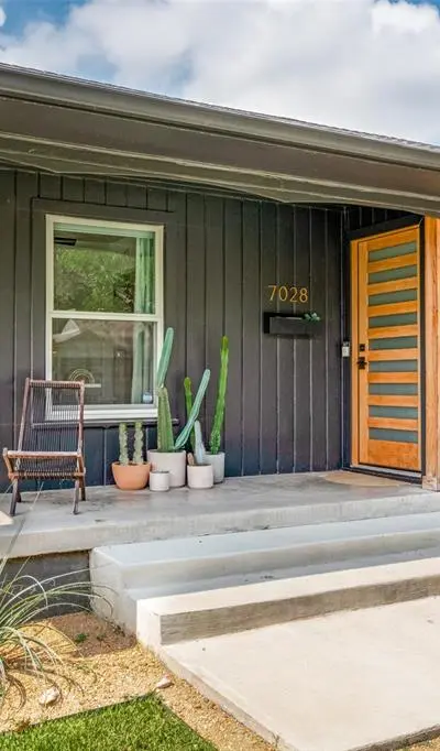 7028 Wake Forrest Drive, Dallas TX 75214 - Photo 3