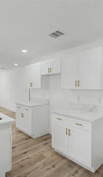 1000 Schieffer Avenue, Fort Worth TX 76110 - Photo 2